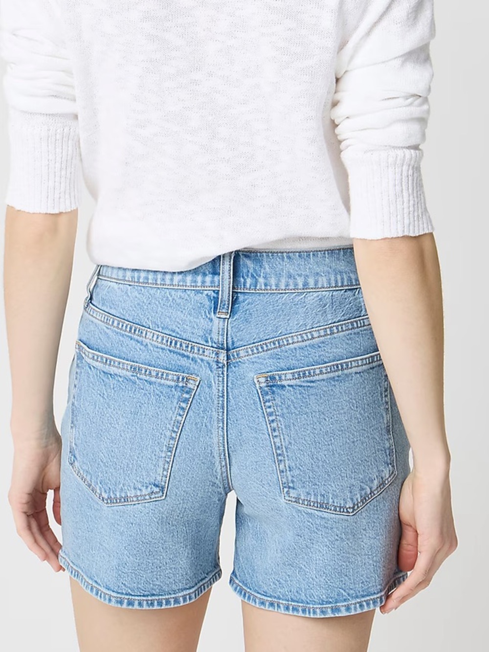 NWT J. Crew Modern Denim Shorts - Light River Wash Size 28 / 6 - Picture 2 of 6